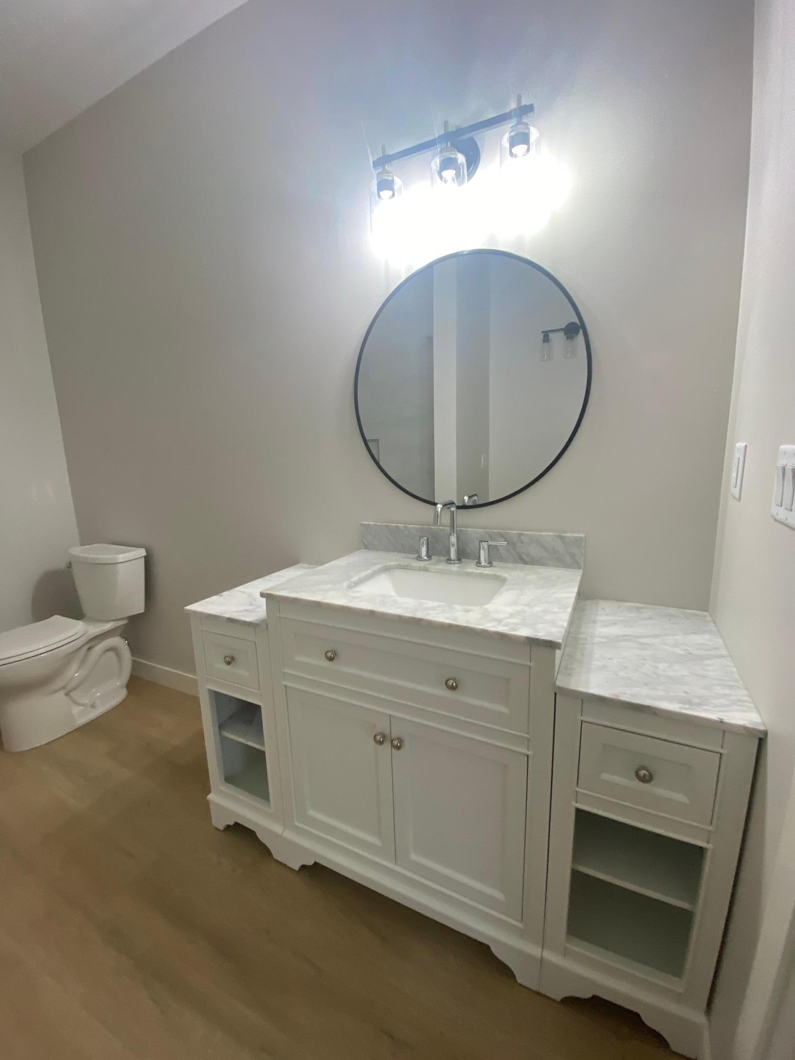 Bathroom 3.JPG