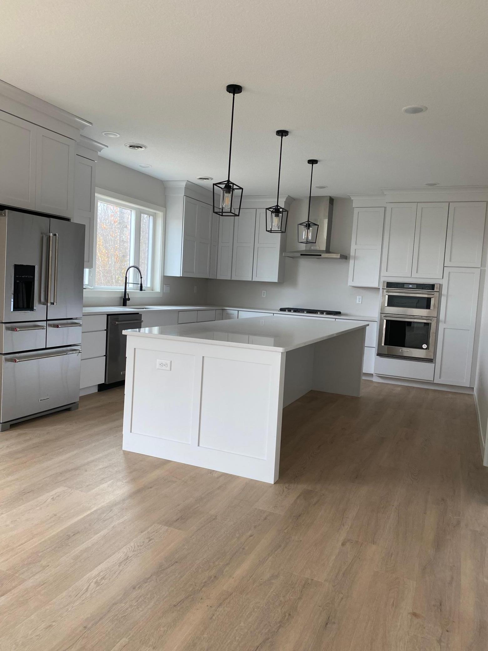 Kitchen 1.JPG