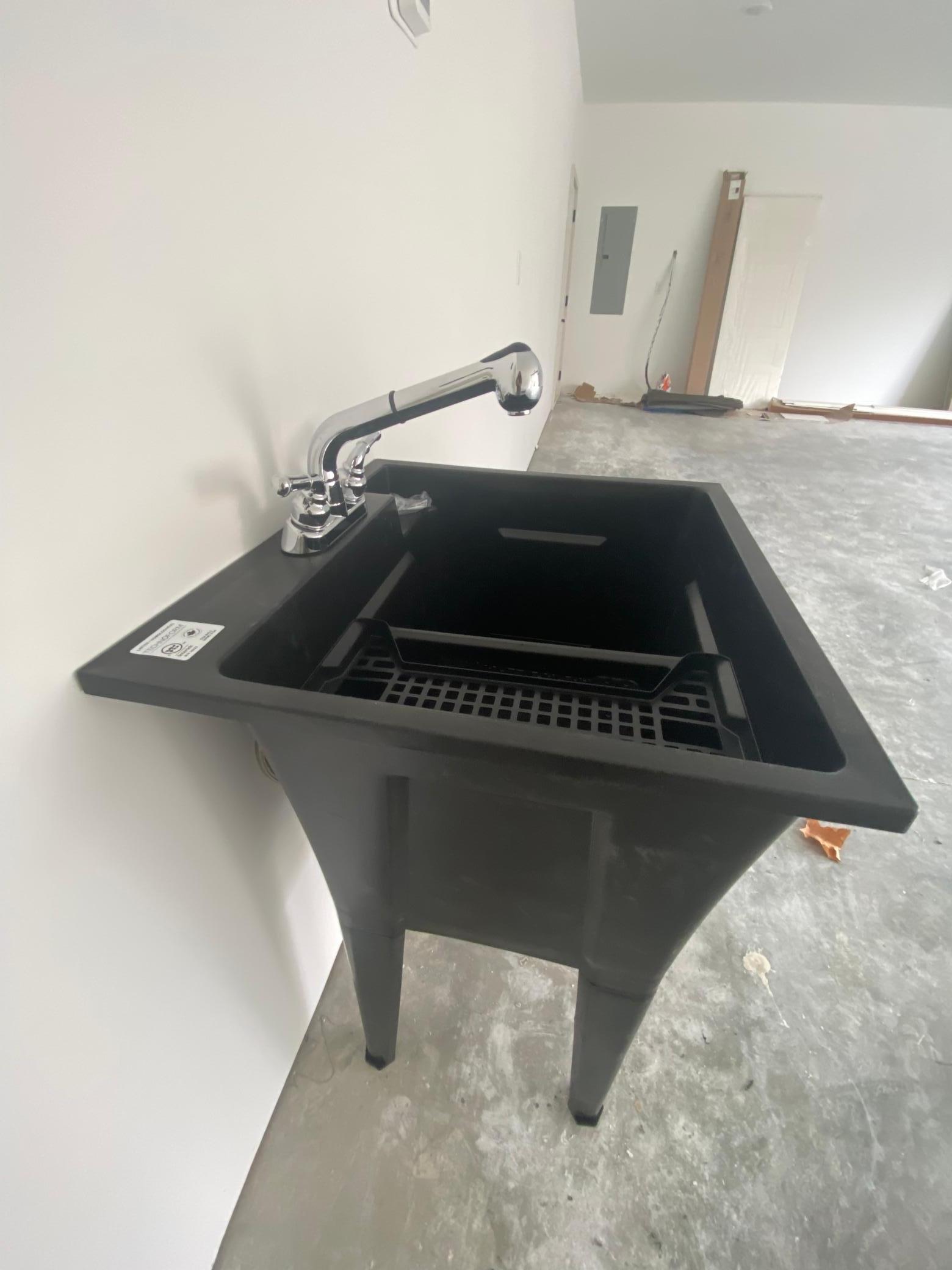 Garage sink.jpg