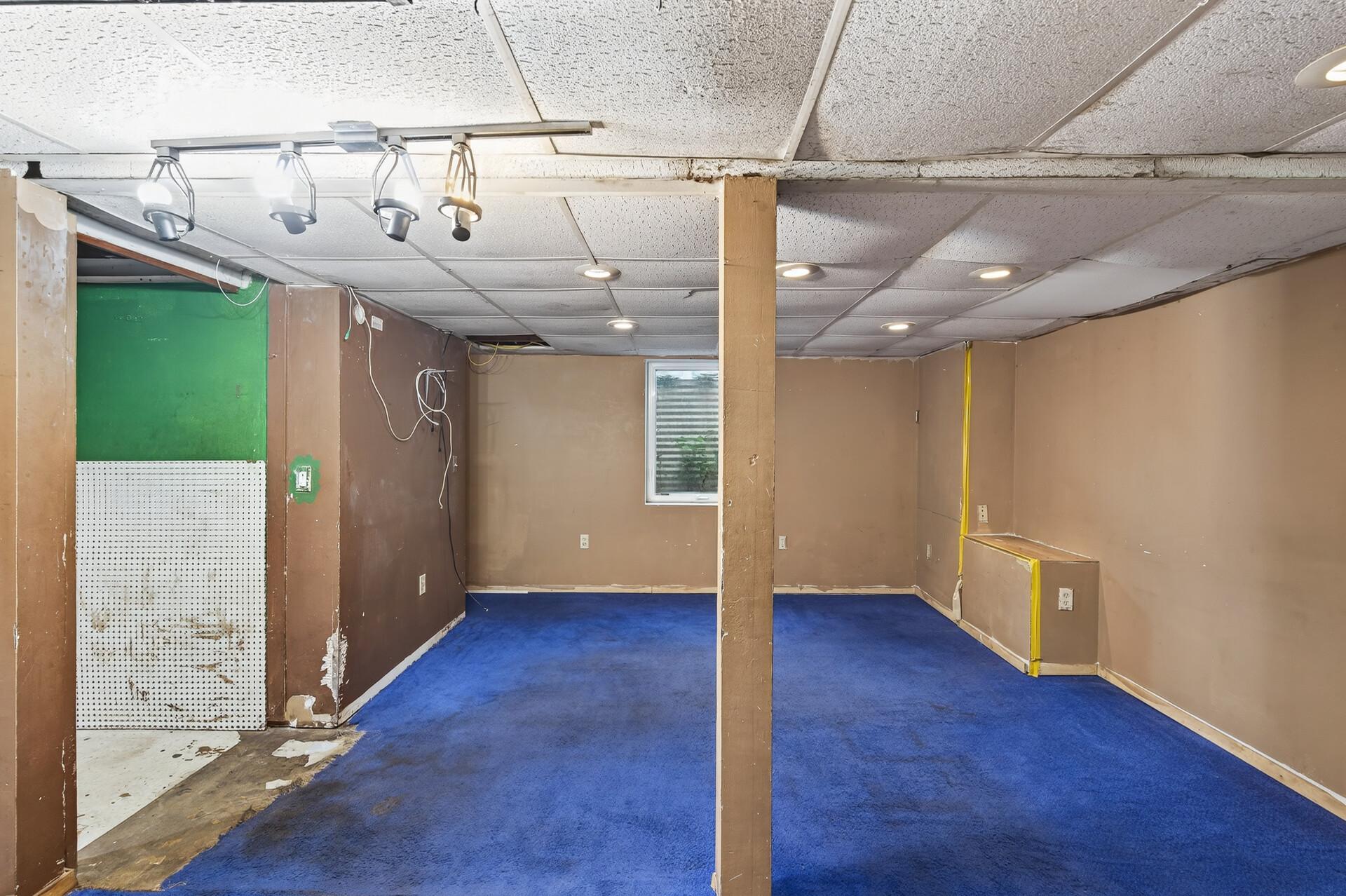 22_834_Iroquois_Ave22_mls.jpg