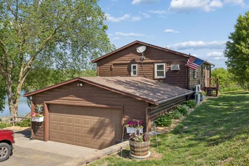 19483 County Road 43, Richmond, MN 56368