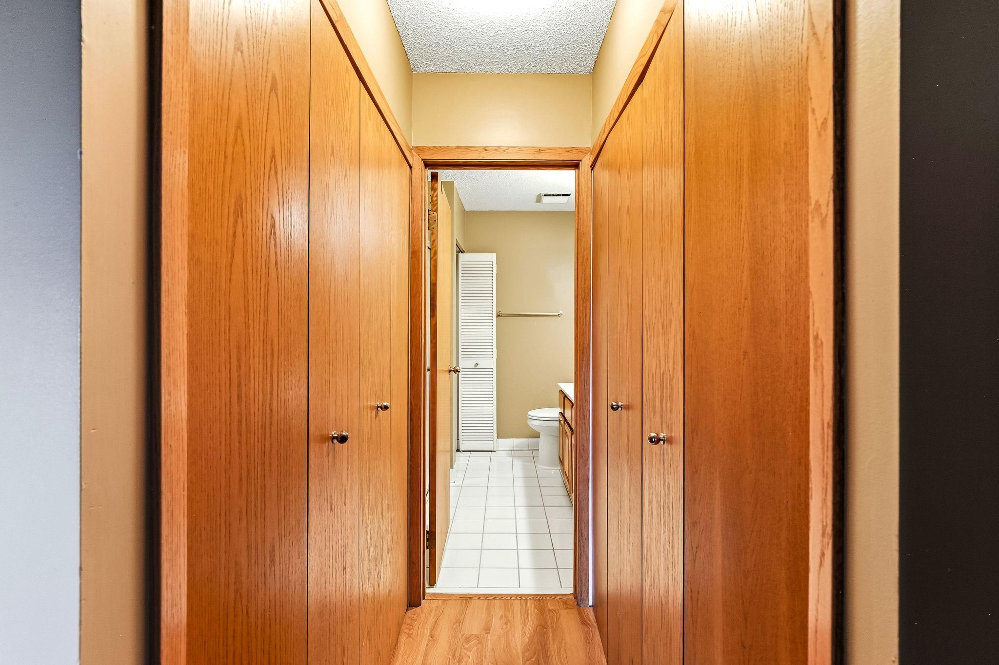 25-web-or-mls-198-6th-St-E-601-25.jpg