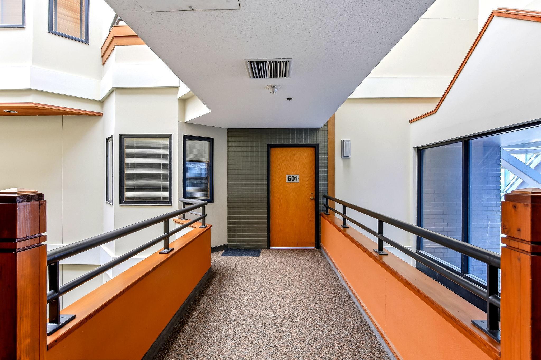3-web-or-mls-198-6th-St-E-601-03.jpg