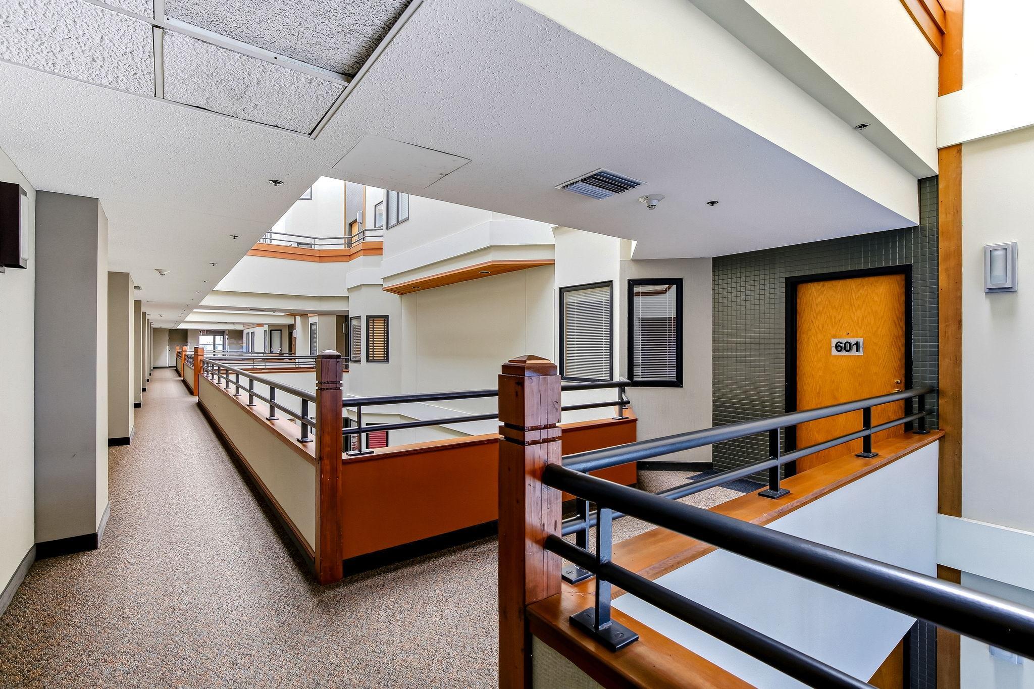 2-web-or-mls-198-6th-St-E-601-02.jpg
