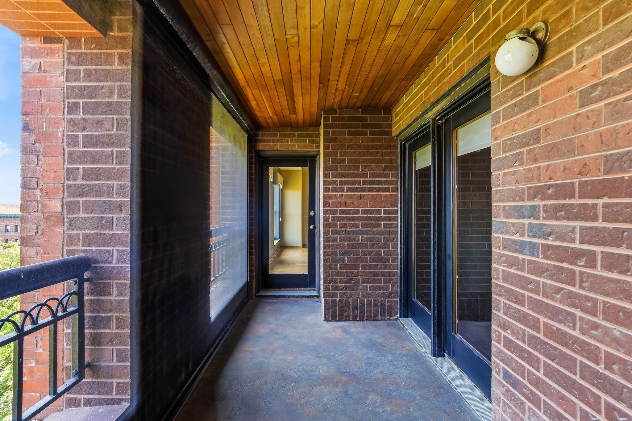 19-web-or-mls-198-6th-St-E-601-19.jpg