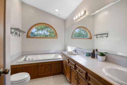 13635 Gardenia Path, Apple Valley, MN 55124