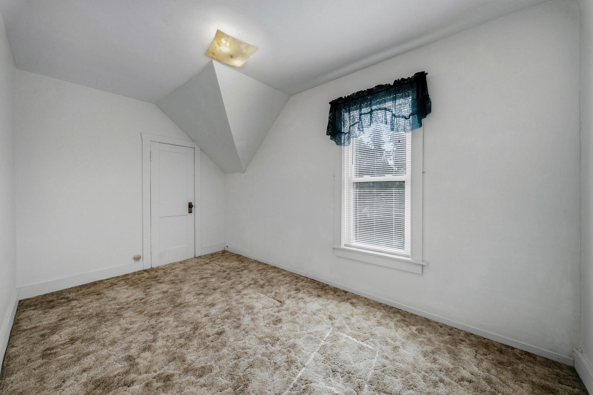 27315 210th Ave Cornell 37.jpg