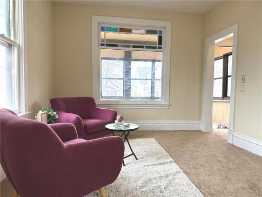 869 Lawson Avenue E, Saint Paul, MN 55106