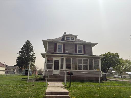 602 7th Avenue N, Saint James, MN 56081