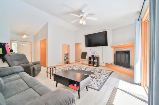 13784 Knollwood Drive, Baxter, MN 56425