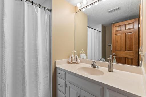 11409 Louisiana Avenue S, Minneapolis, MN 55438