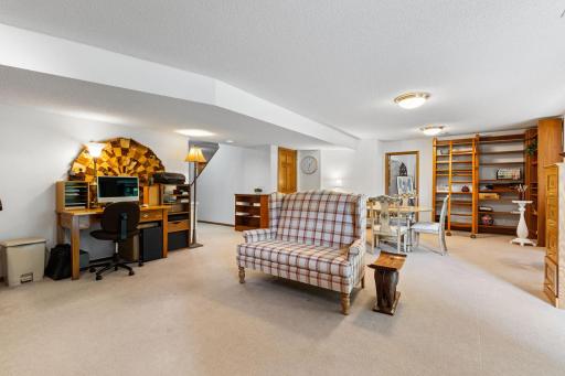 11409 Louisiana Avenue S, Minneapolis, MN 55438