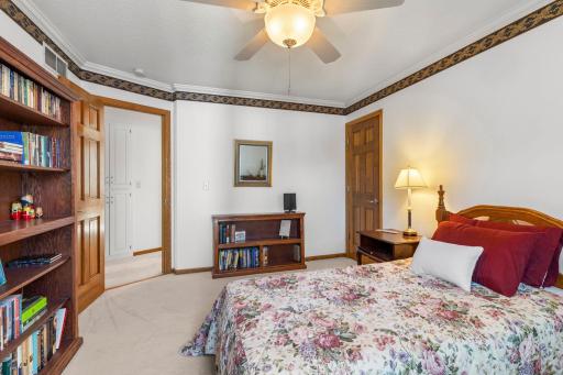11409 Louisiana Avenue S, Minneapolis, MN 55438