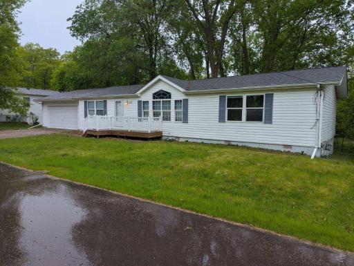 2207 Robin Lane, Buffalo, MN 55313