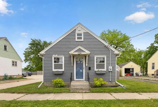 1216 9th Avenue SE, Rochester, MN 55904