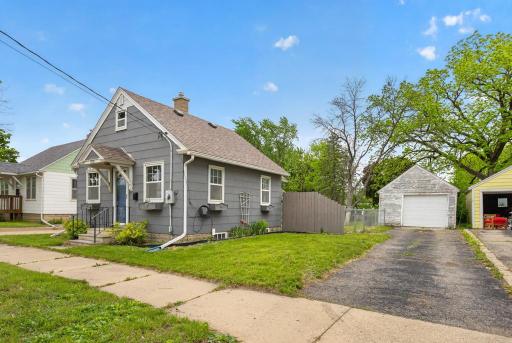 1216 9th Avenue SE, Rochester, MN 55904