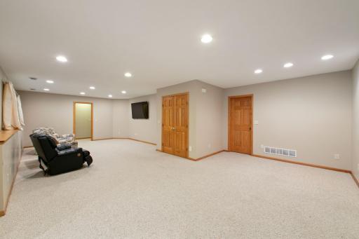 3612 104th Trail N, Minneapolis, MN 55443