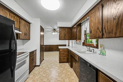 13418 Washburn Drive, Burnsville, MN 55337