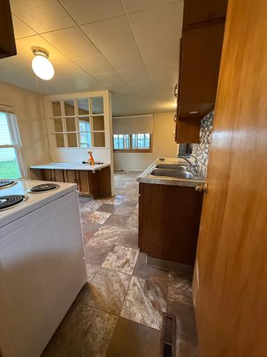 336 W Main Street W, Mayville, ND 58257