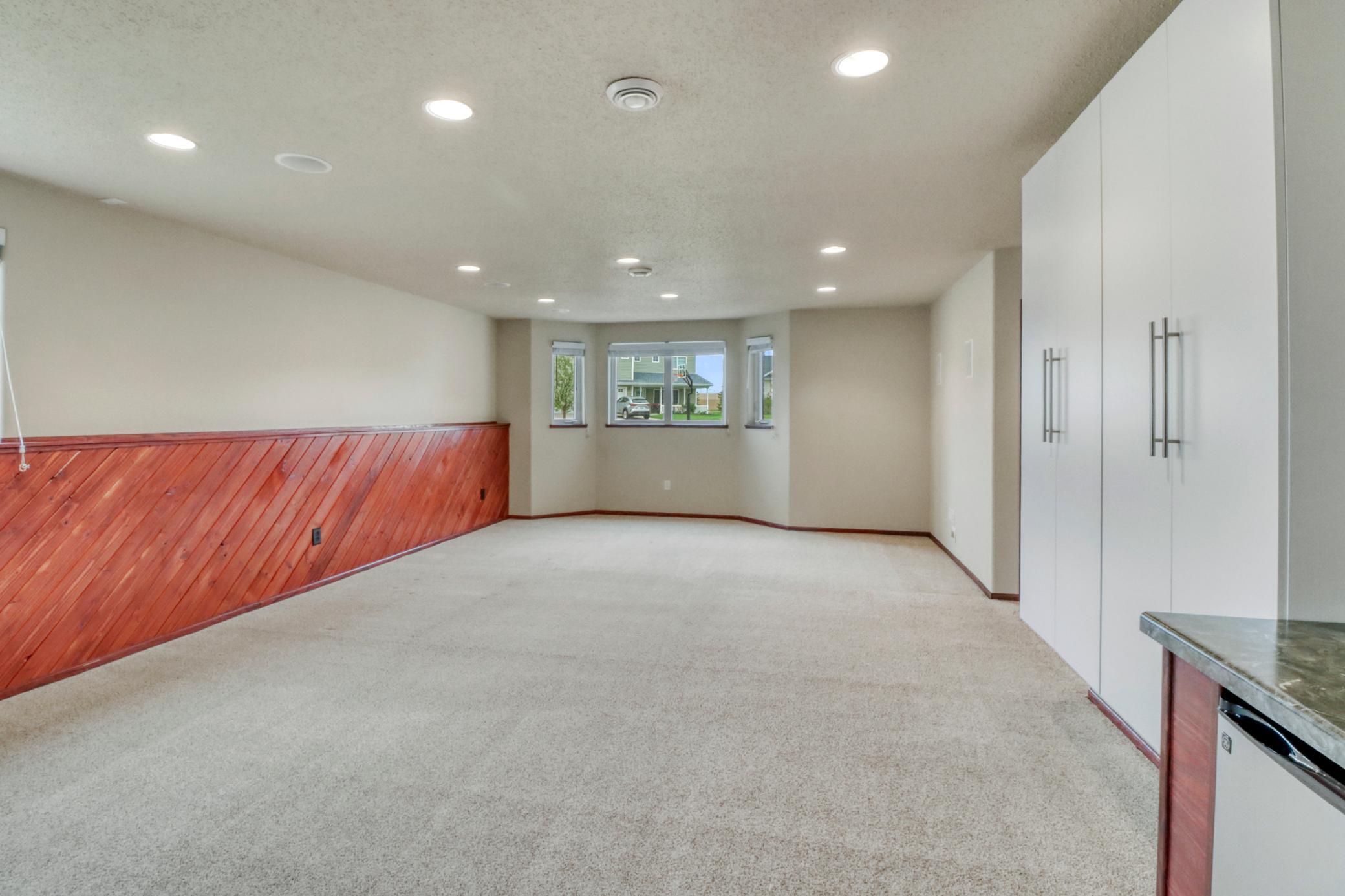Basement1_1.JPG