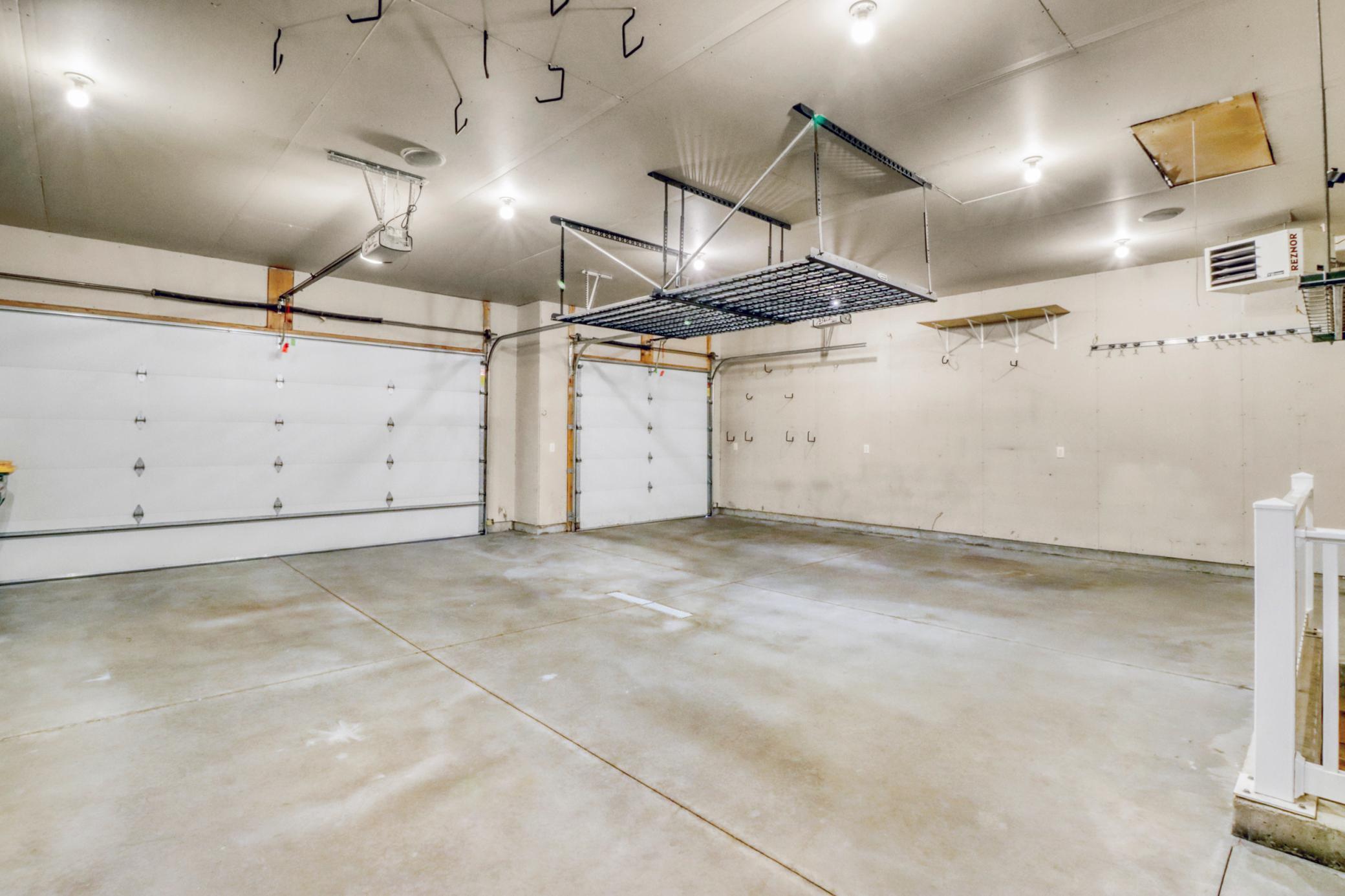 Garage1_2.JPG