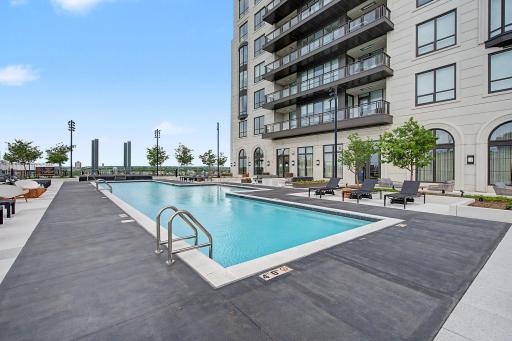 Room Top Pool