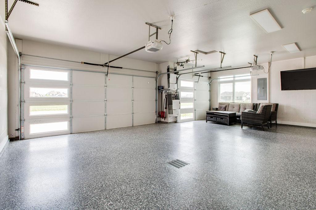 5419_43rd_St_S-55 Garage2.jpg