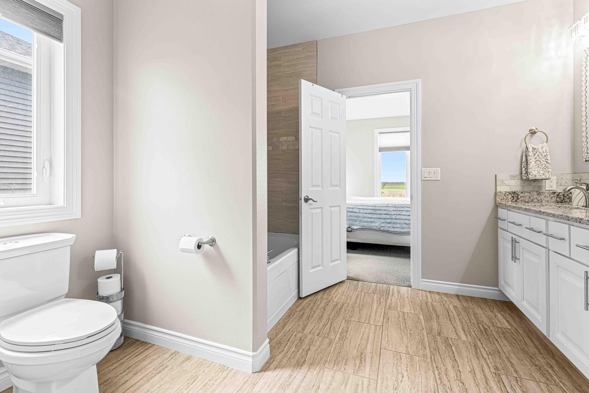 5419 Master Bath4.jpg