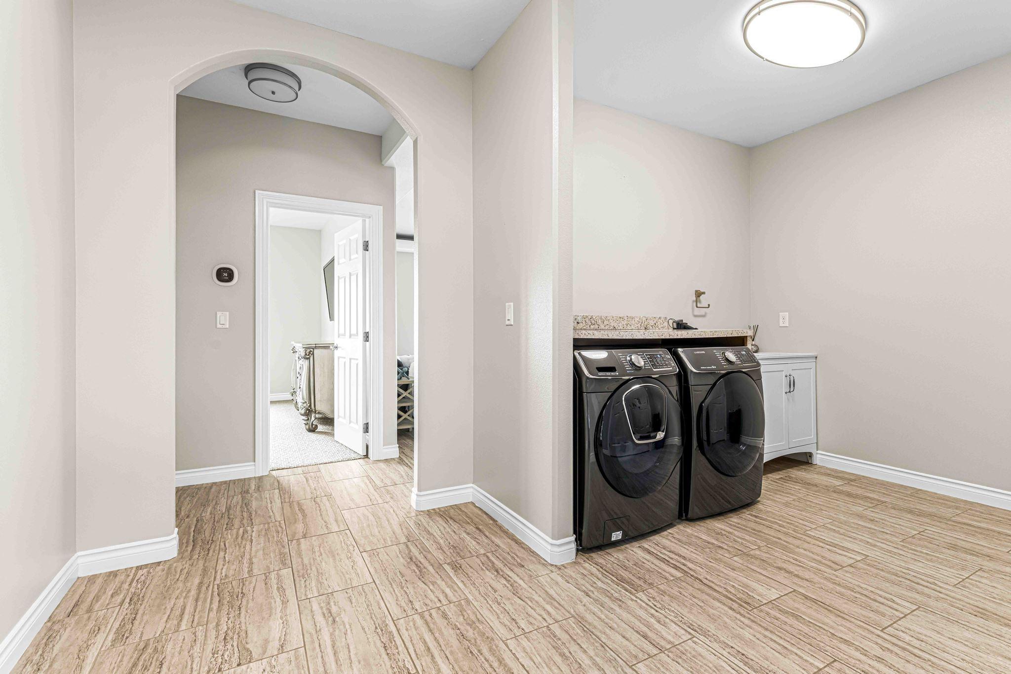 5419 Laundry2.jpg