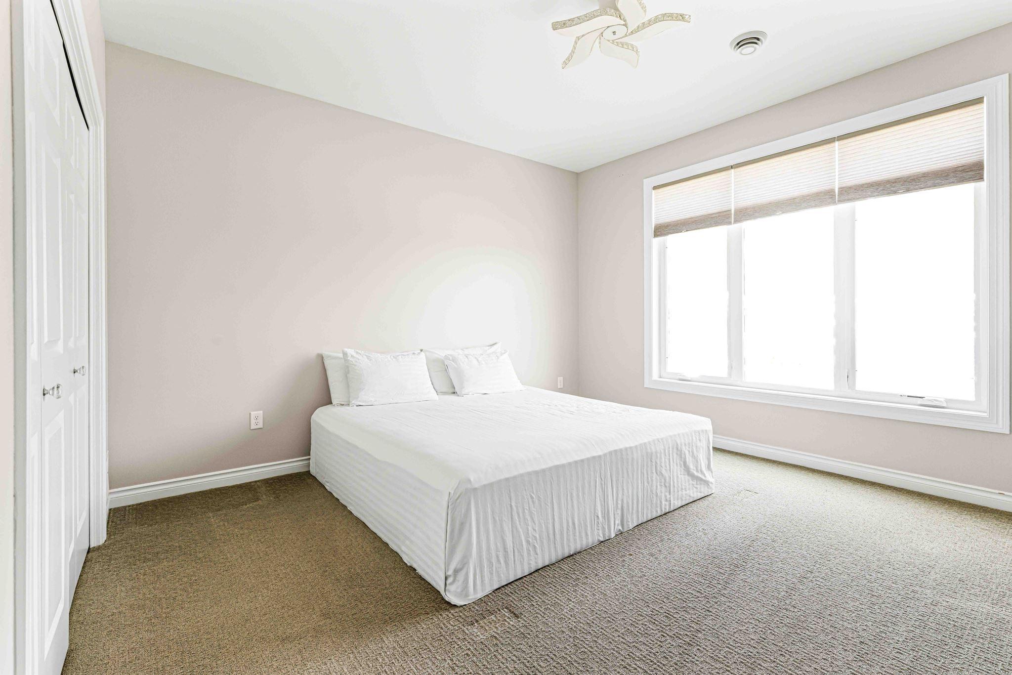 5419 Bedroom 3.jpg