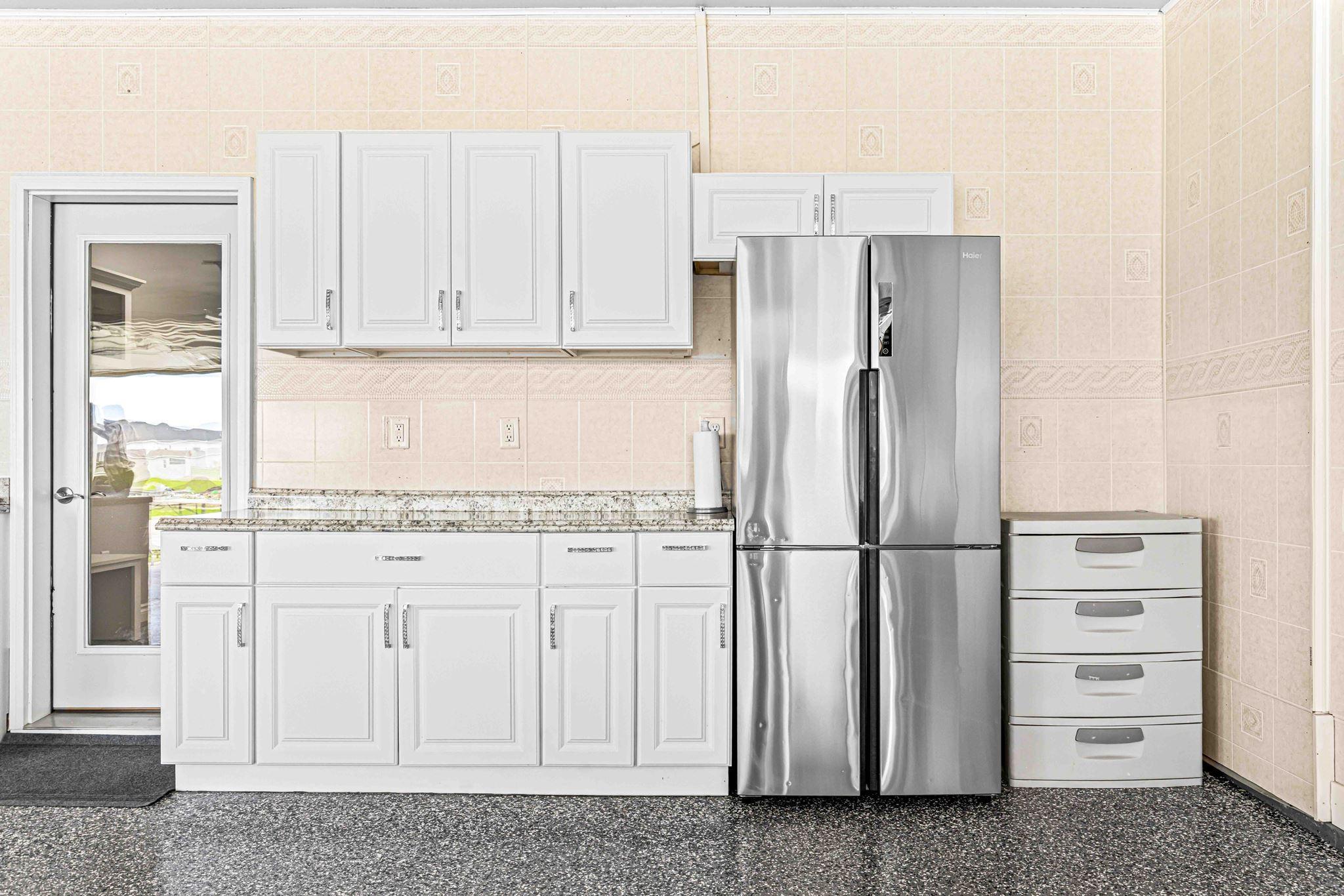 5419 Garage Cabinets.jpg