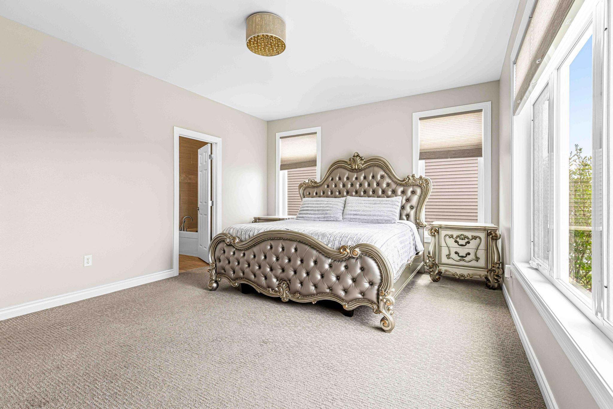 5419 Master Bedroom2.jpg
