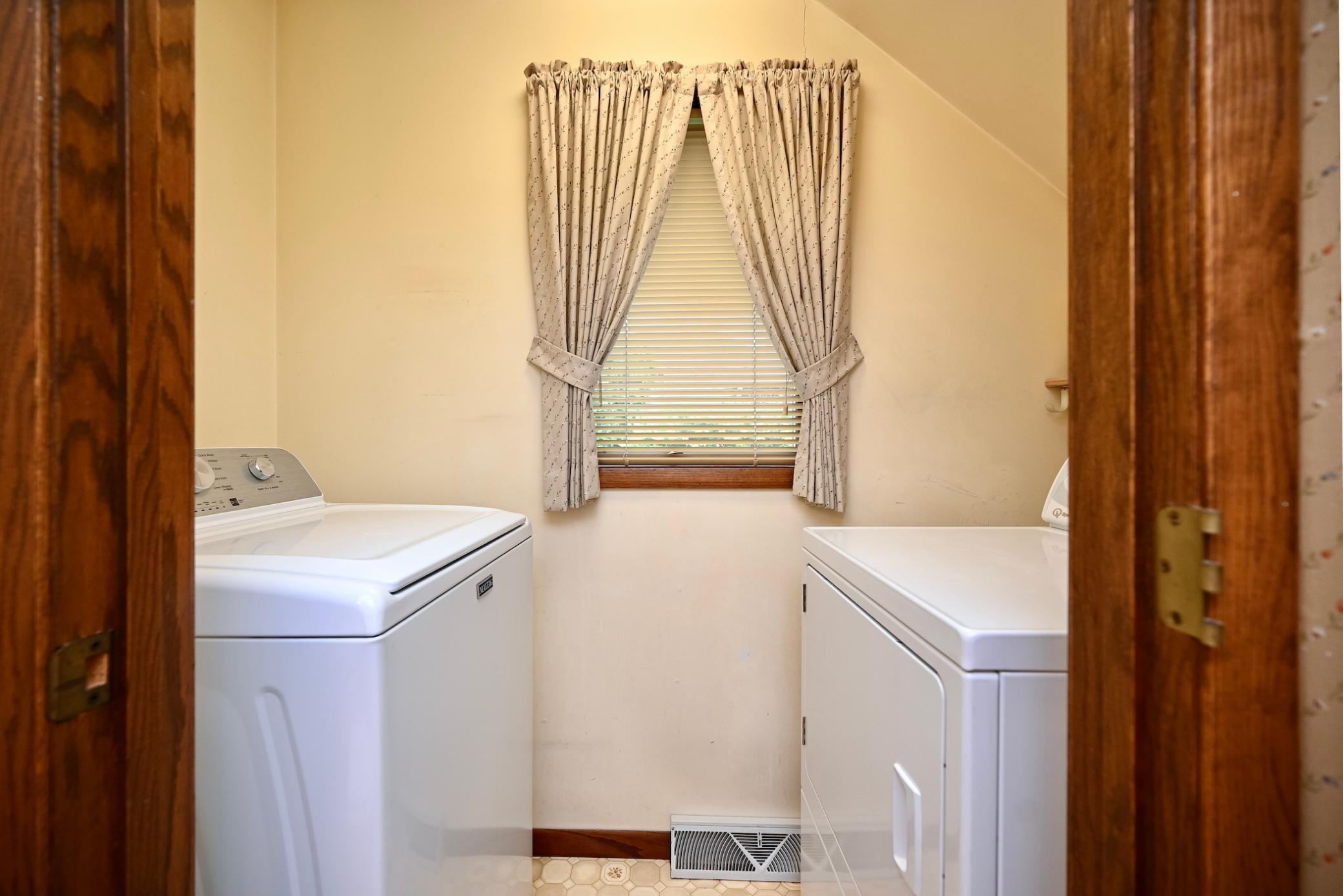 15 MF Laundry Area.jpg