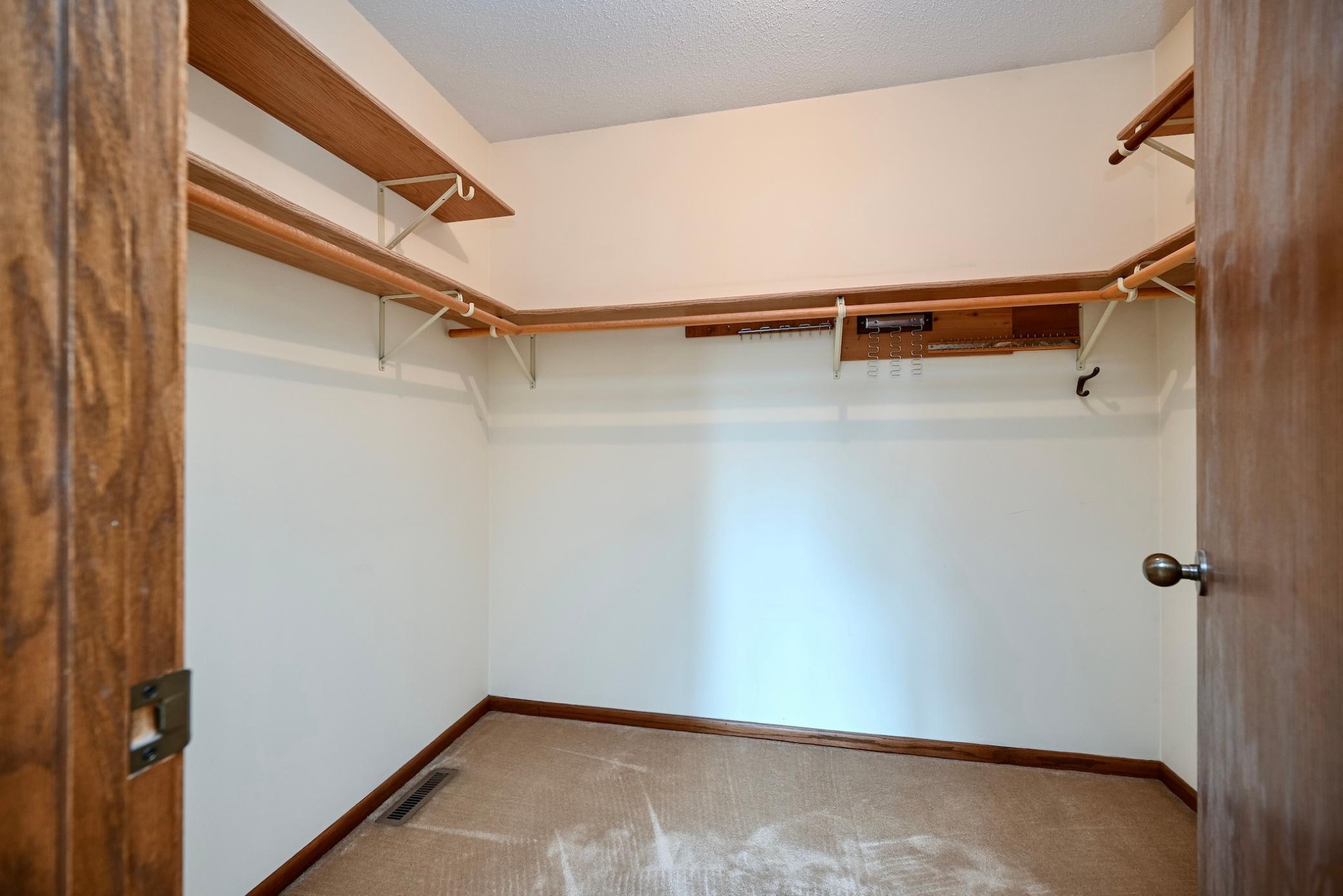 18 UL Primary Walk-in Closet.jpg