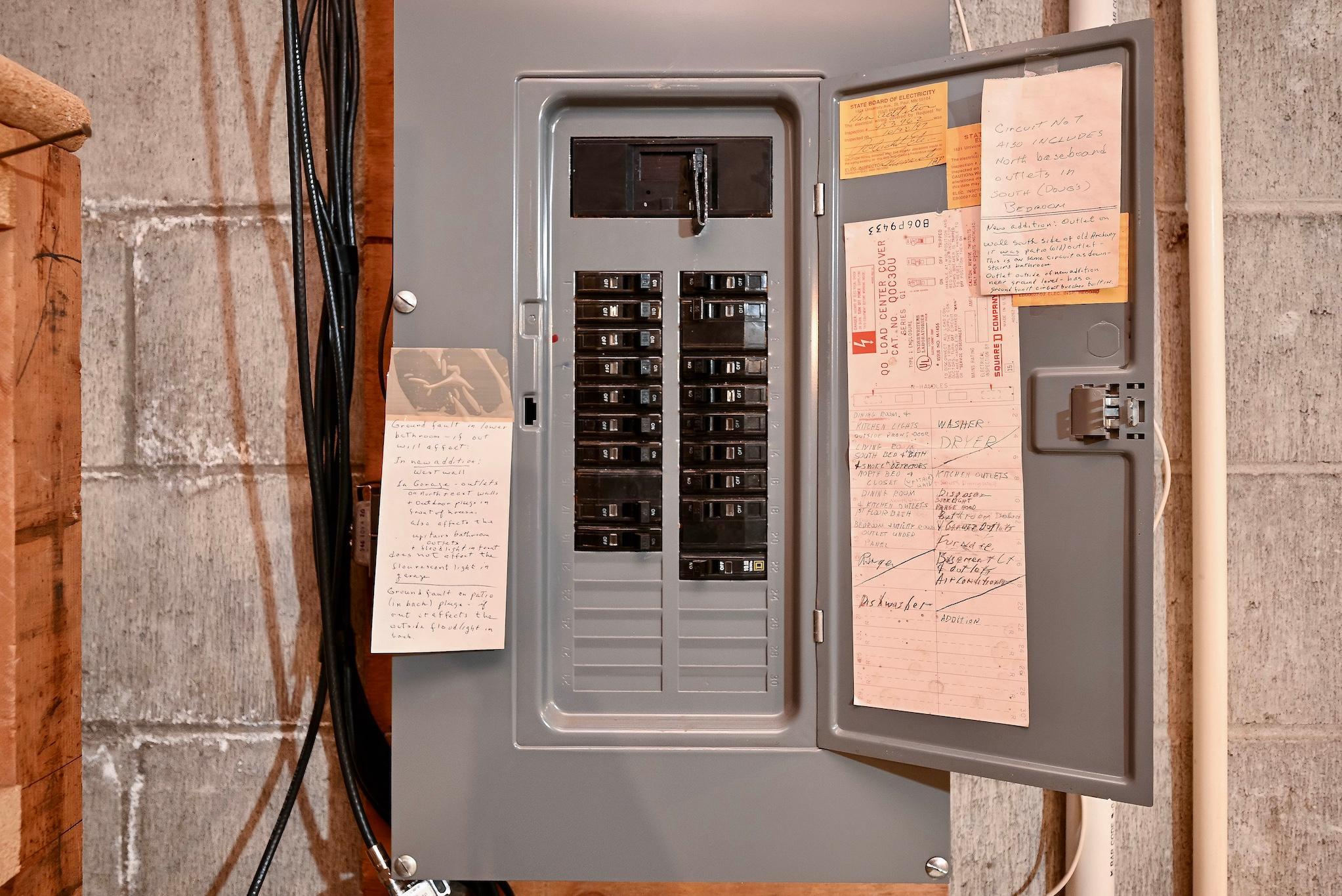 24 Electrical Panel.jpg