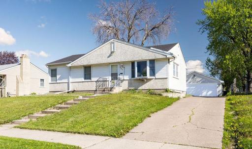 541 Hoyt Avenue E, Saint Paul, MN 55130
