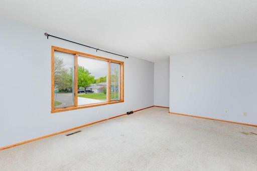 305 6th Street NW, West Fargo, ND 58078