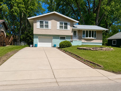787 Berwood Avenue, Saint Paul, MN 55127