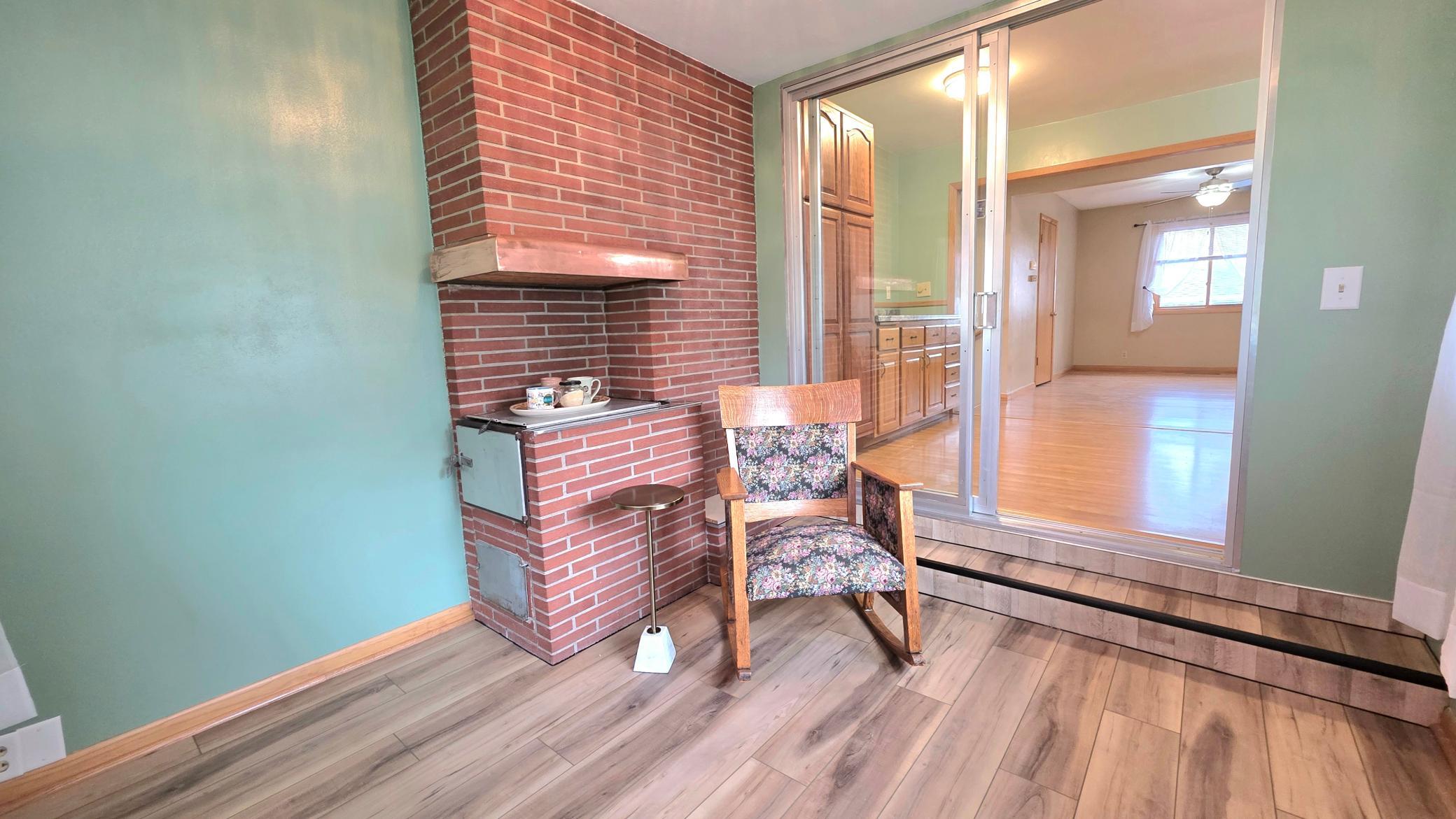 4 Season Sunroom with forced air