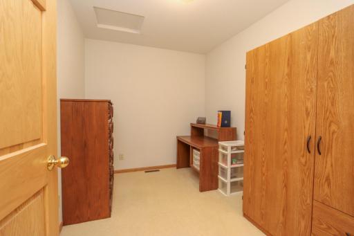 38462 498th Street, North Mankato, MN 56003