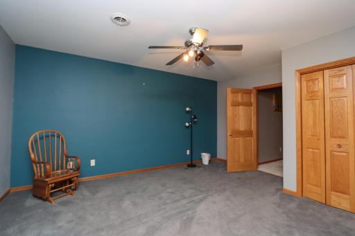 38462 498th Street, North Mankato, MN 56003
