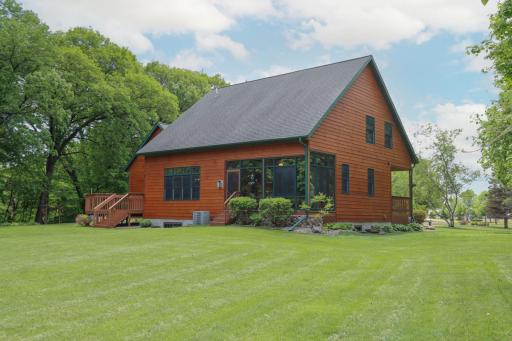 38462 498th Street, North Mankato, MN 56003
