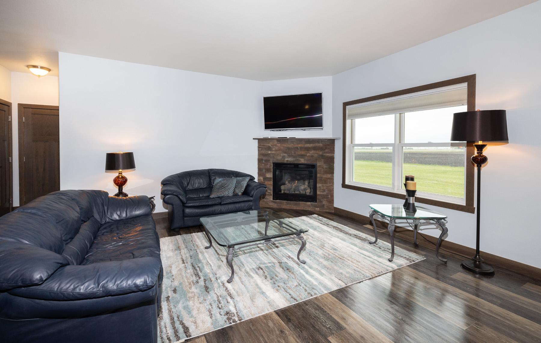 Living Room w/Gas Fireplace