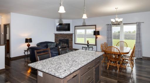 647 43 1/2 Avenue S, Moorhead, MN 56560