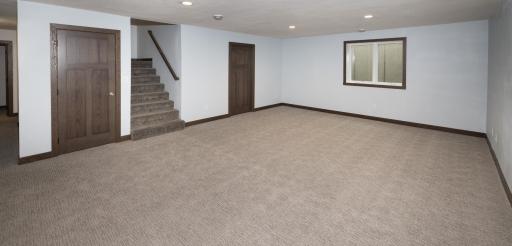 647 43 1/2 Avenue S, Moorhead, MN 56560