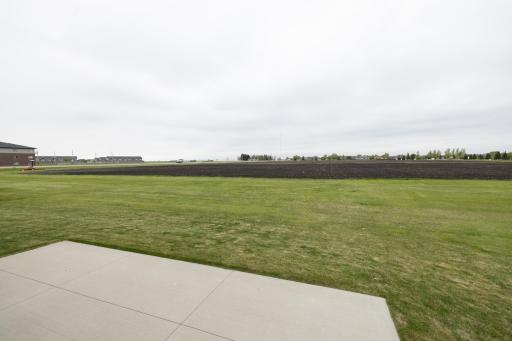 647 43 1/2 Avenue S, Moorhead, MN 56560