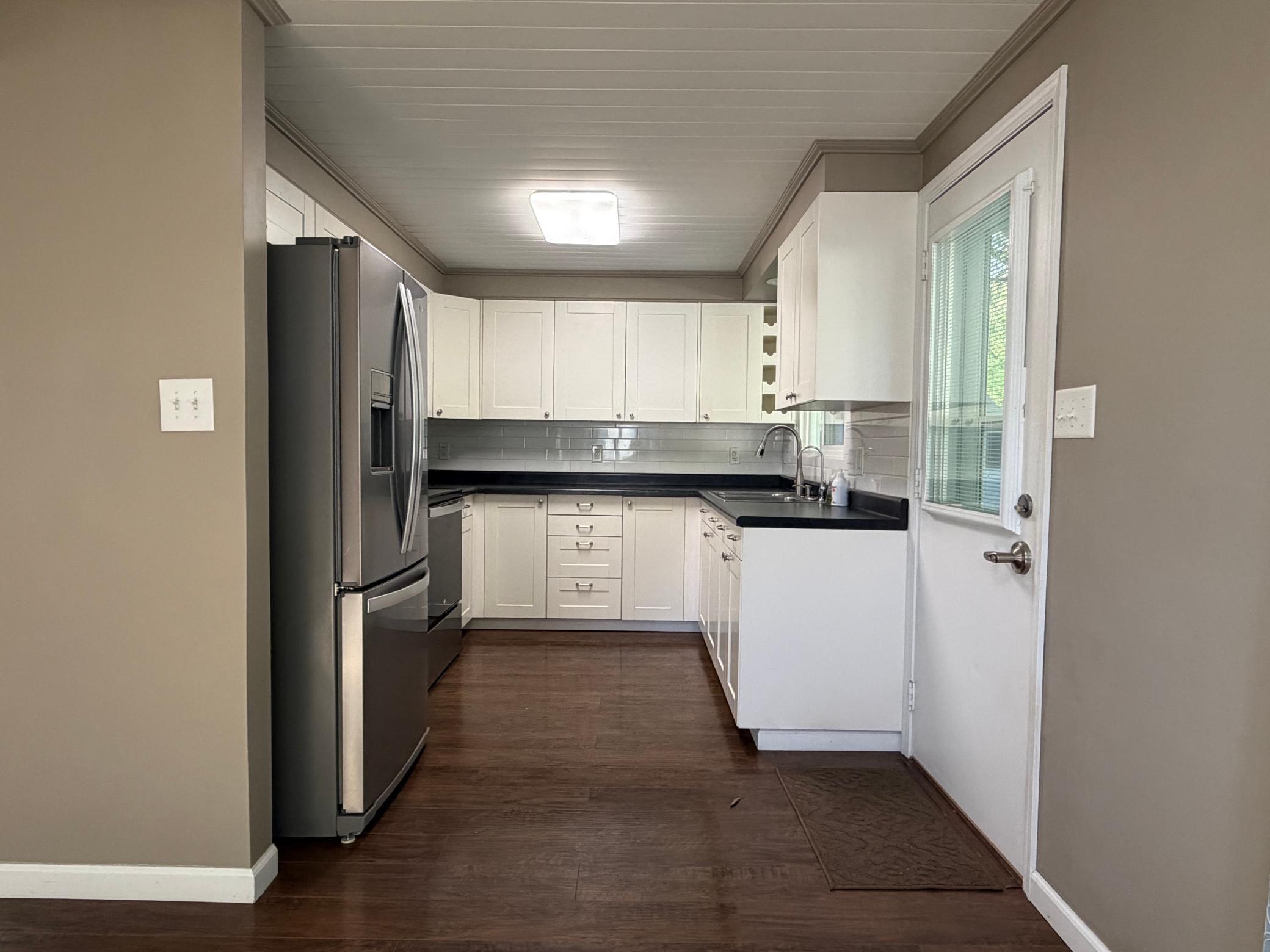 Kitchen - #1.jpg