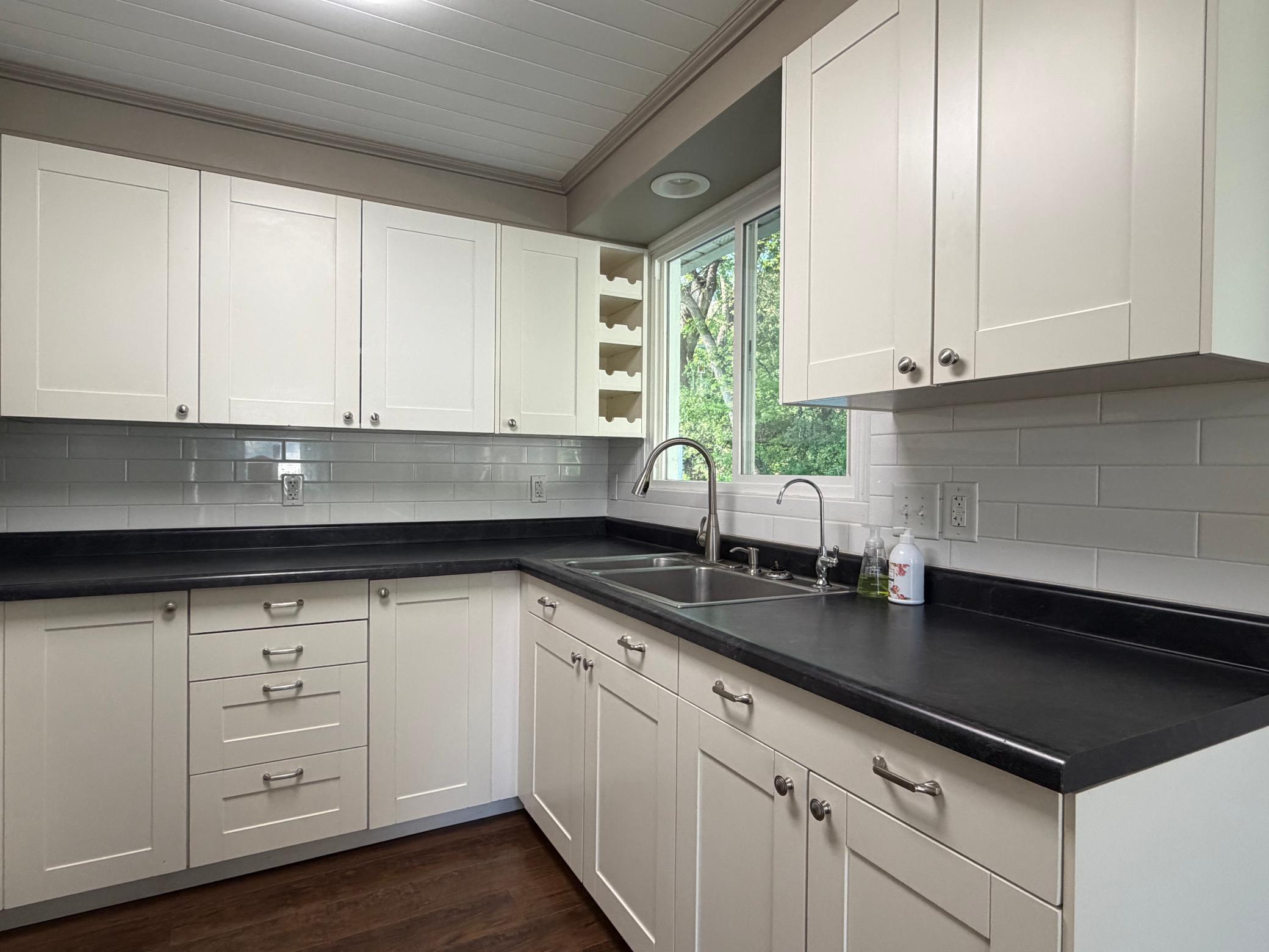 Kitchen - #4.jpg