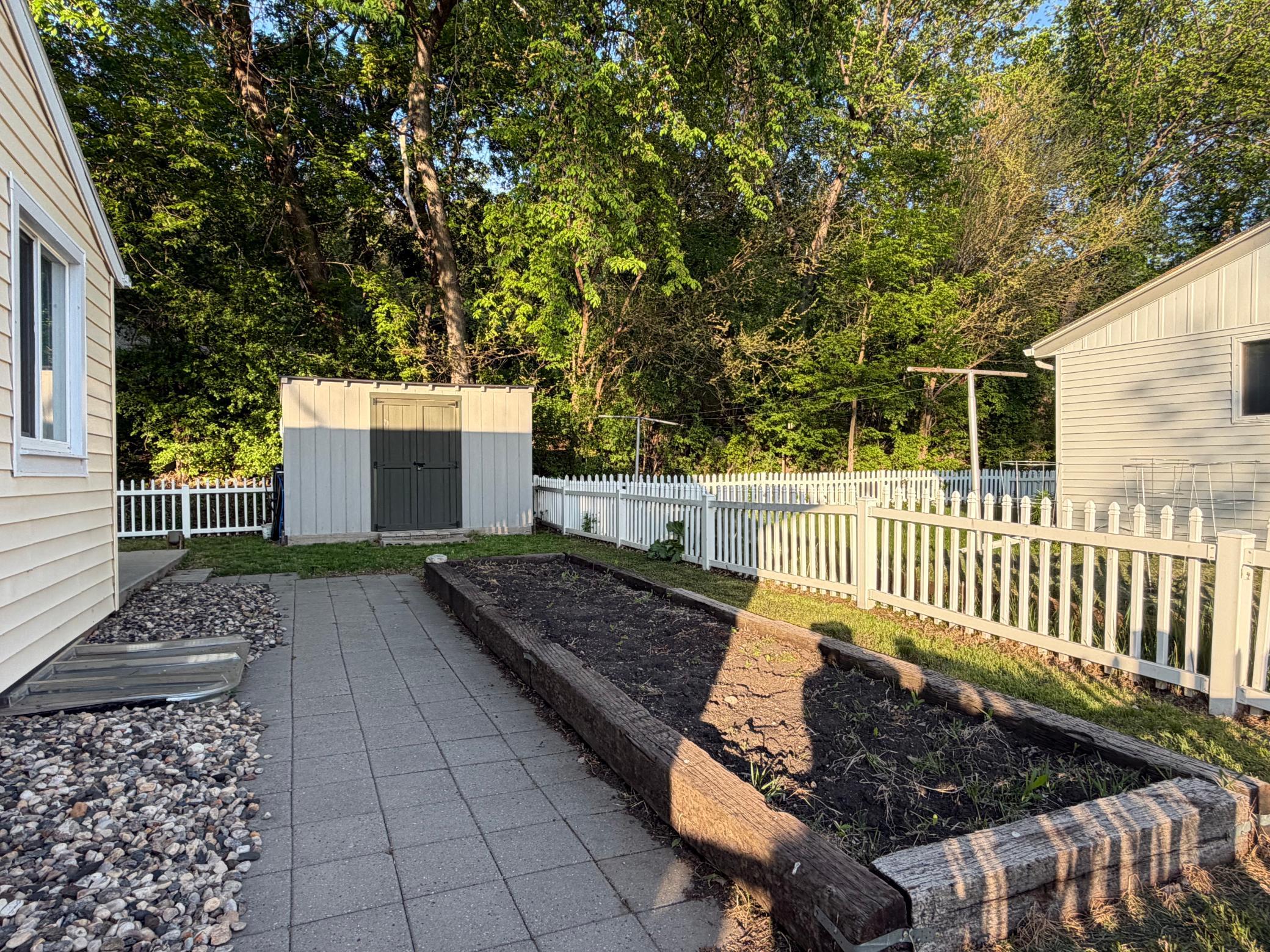 Side Yard - #1.jpg