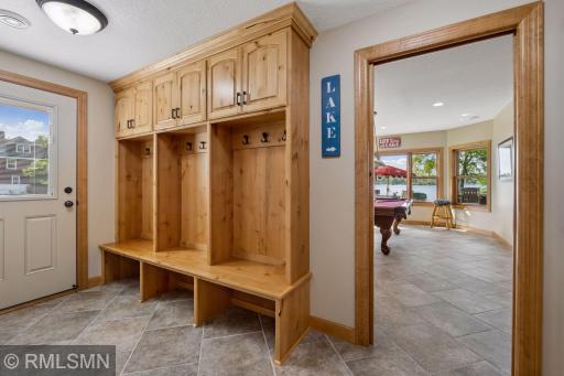 Lower level guest suite mudroom